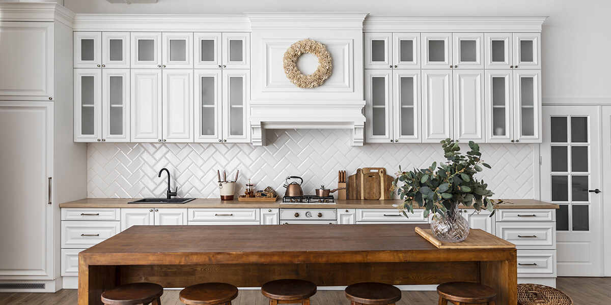 what is a transitional kitchen