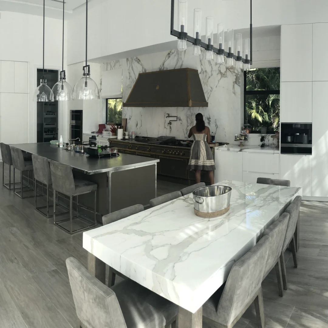 b7a5ff_a5de83f087d048feacc3e11d6e296a81mv2